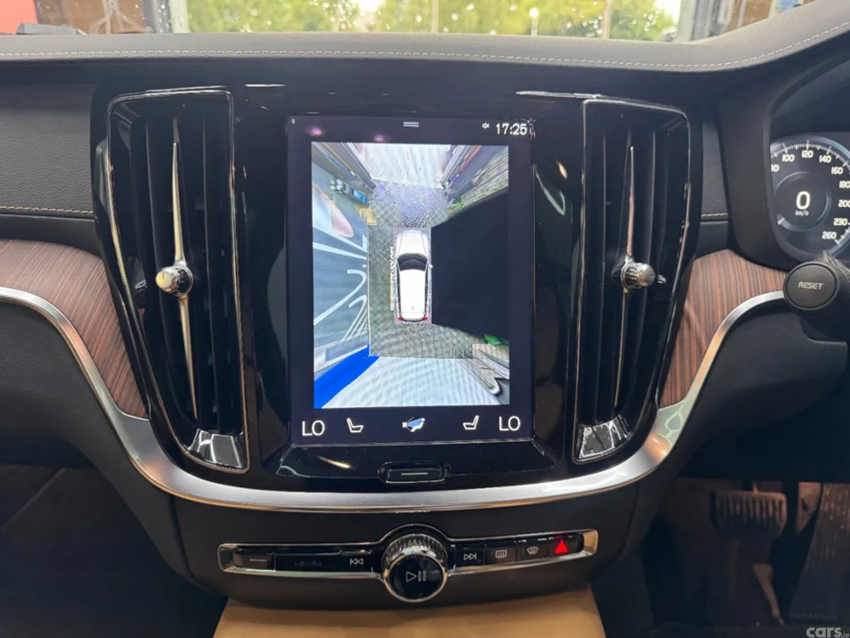 Volvo V60 Estate, Petrol Hybrid, 2021, Grey
