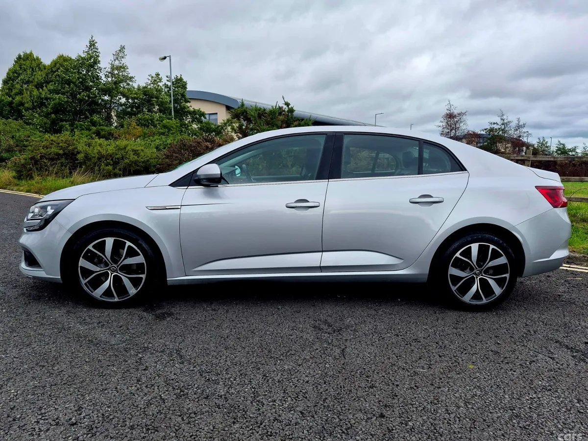 Renault Megane Saloon, Diesel, 2019, Grey