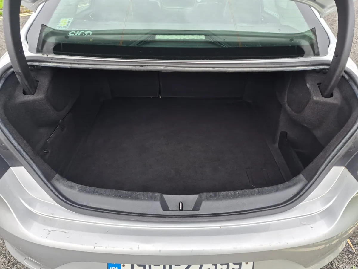 Renault Megane Saloon, Diesel, 2019, Grey
