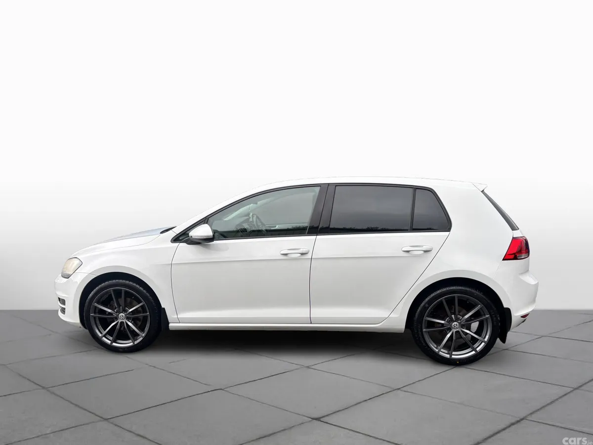 Volkswagen Golf Hatchback, Petrol, 2014, White
