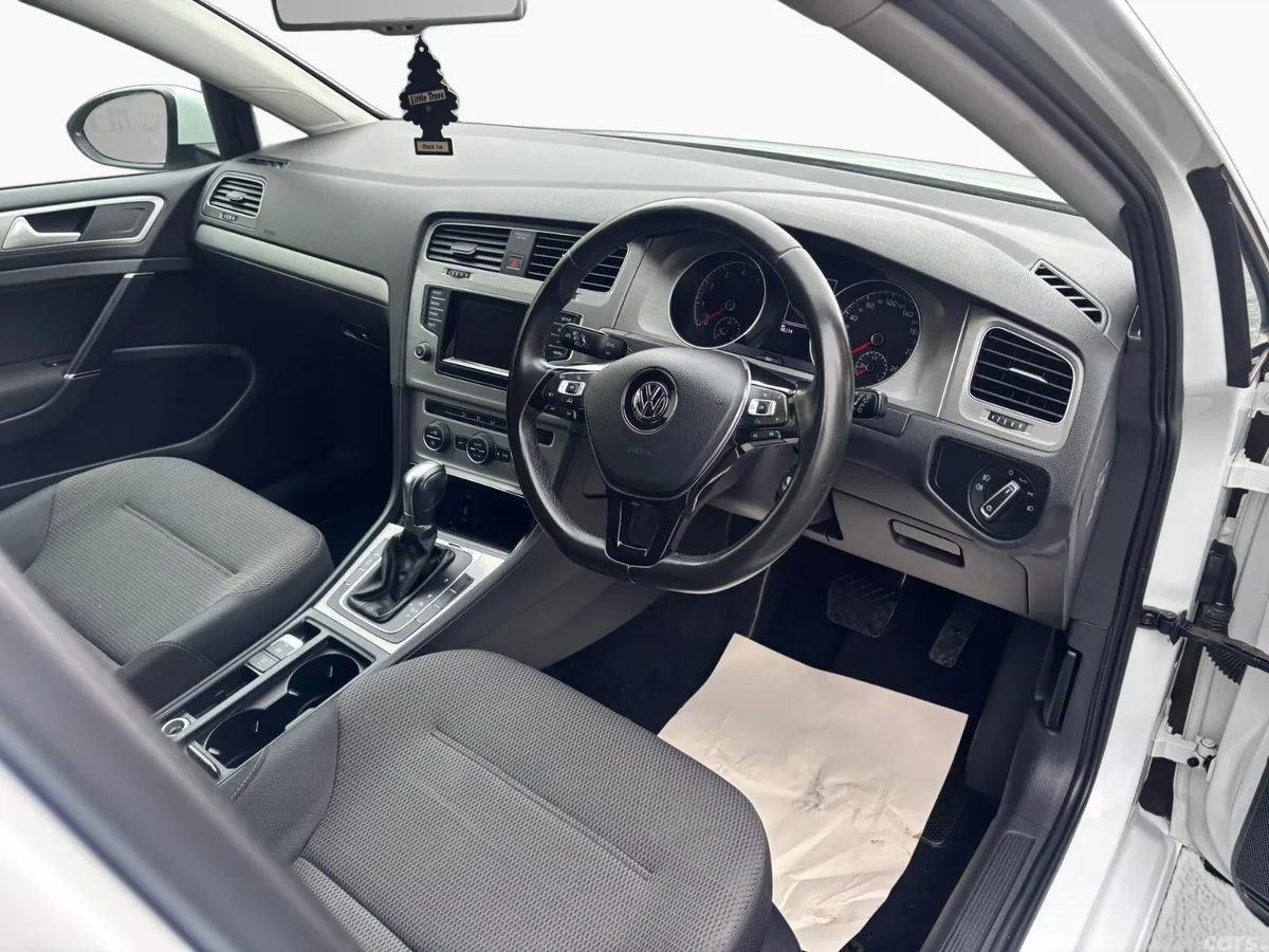 Volkswagen Golf Hatchback, Petrol, 2014, White