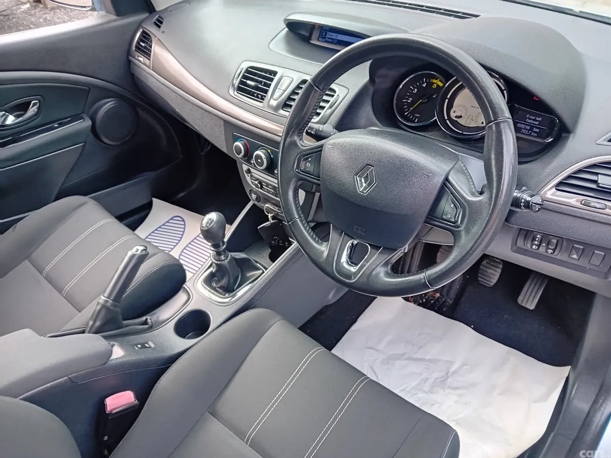 Renault Megane Hatchback, Diesel, 2014, Silver