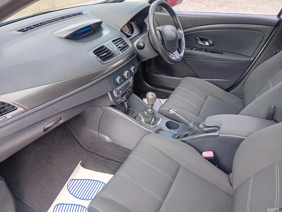 Renault Megane Hatchback, Diesel, 2014, Silver