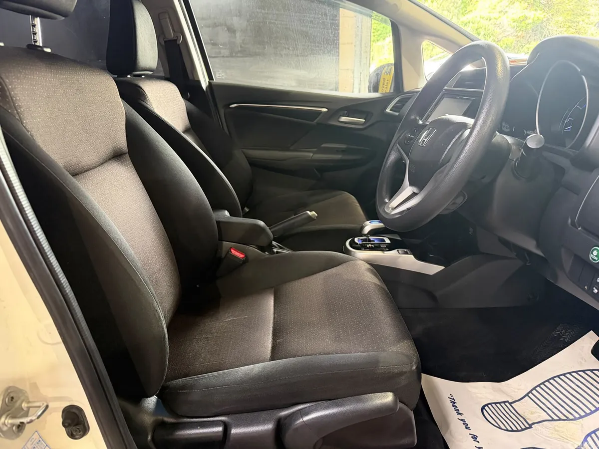 Honda Fit Hatchback, Petrol Hybrid, 2014, Grey