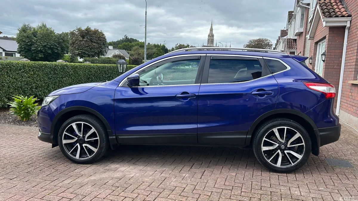 Nissan Qashqai Hatchback, Diesel, 2016, Blue