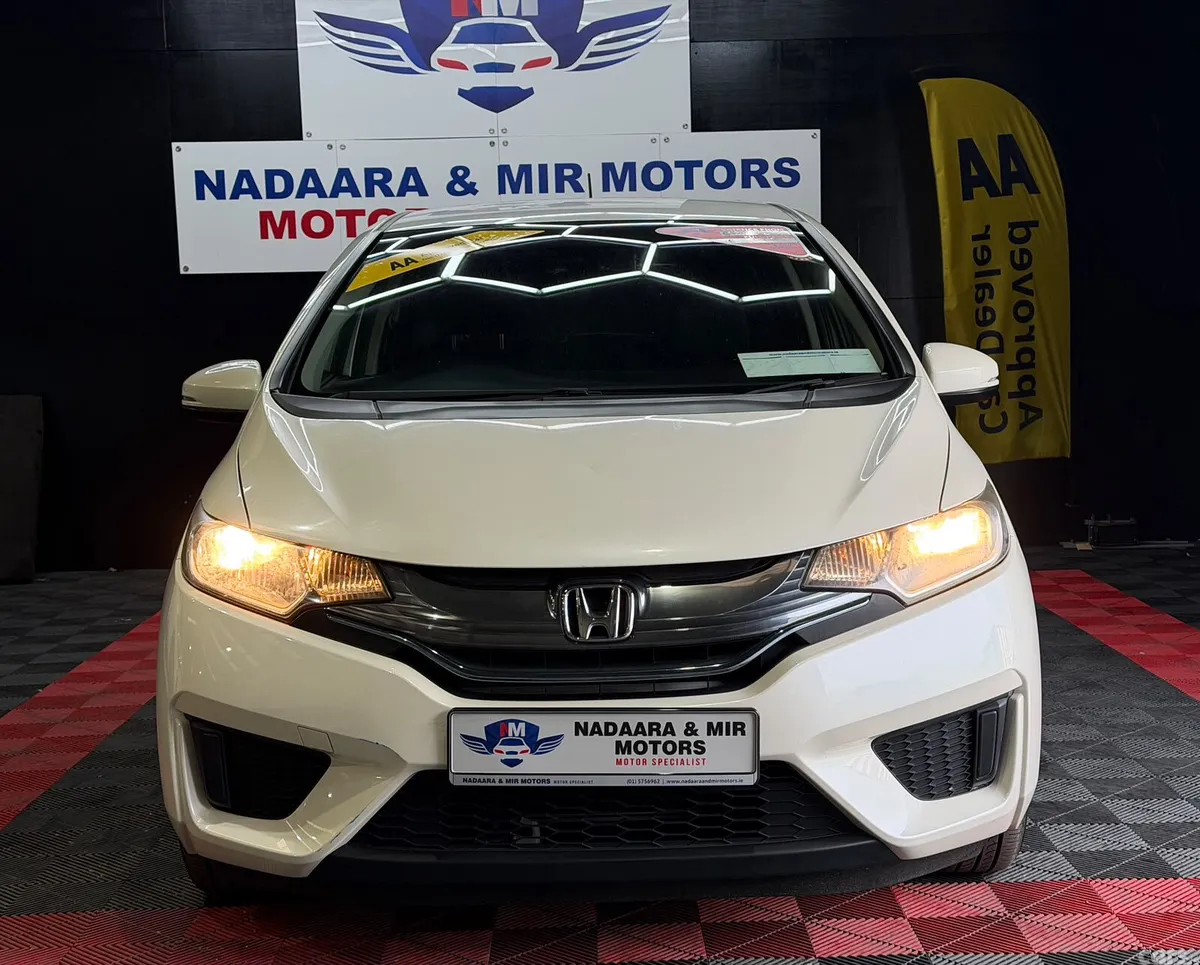 Honda Fit Hatchback, Petrol Hybrid, 2014, Grey