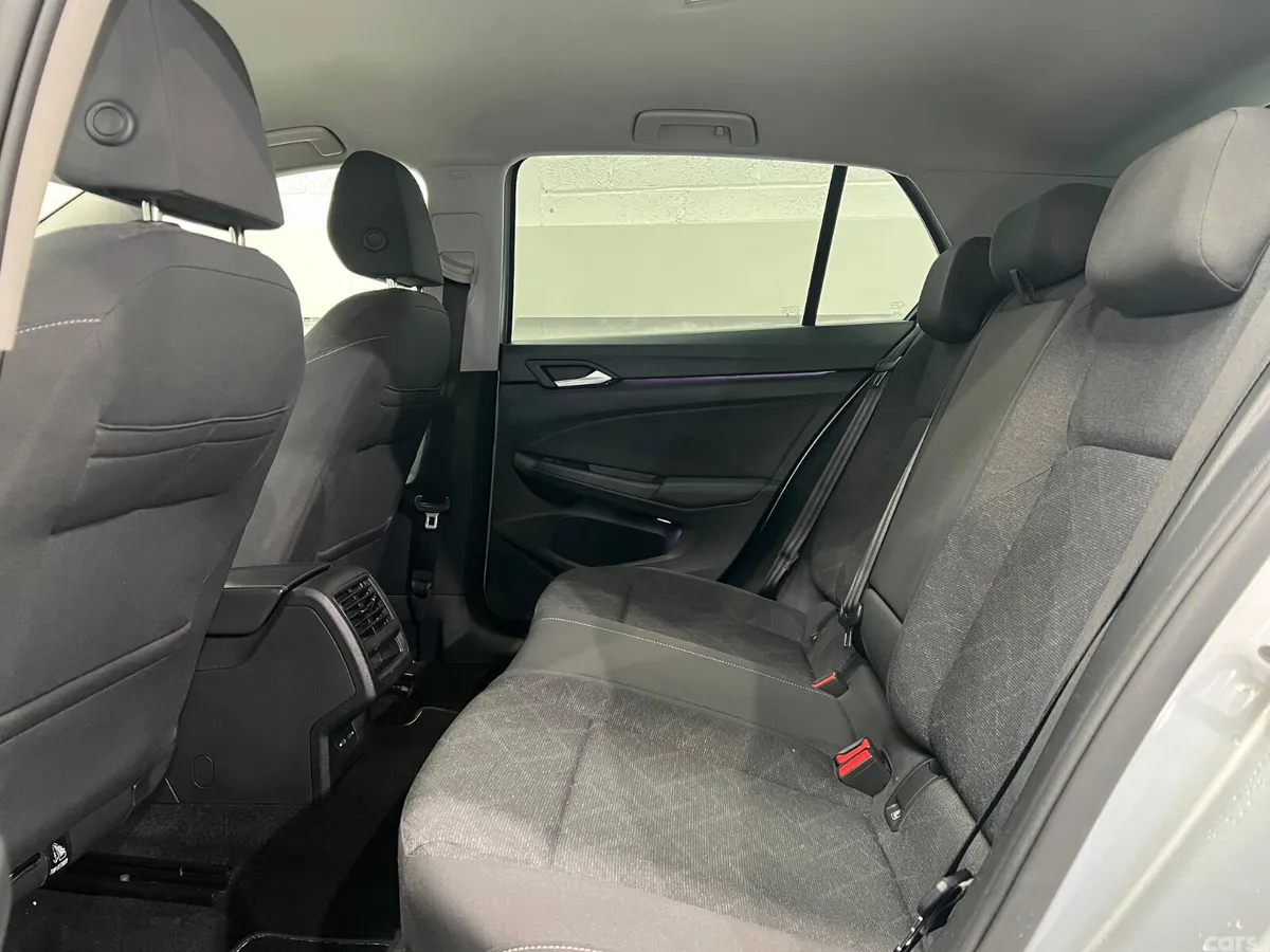 Volkswagen Golf Hatchback, Diesel, 2023, Silver