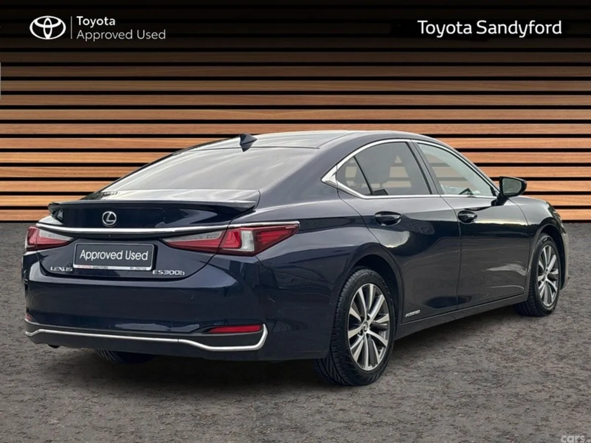 Lexus ES Saloon, Petrol Hybrid, 2019, Blue