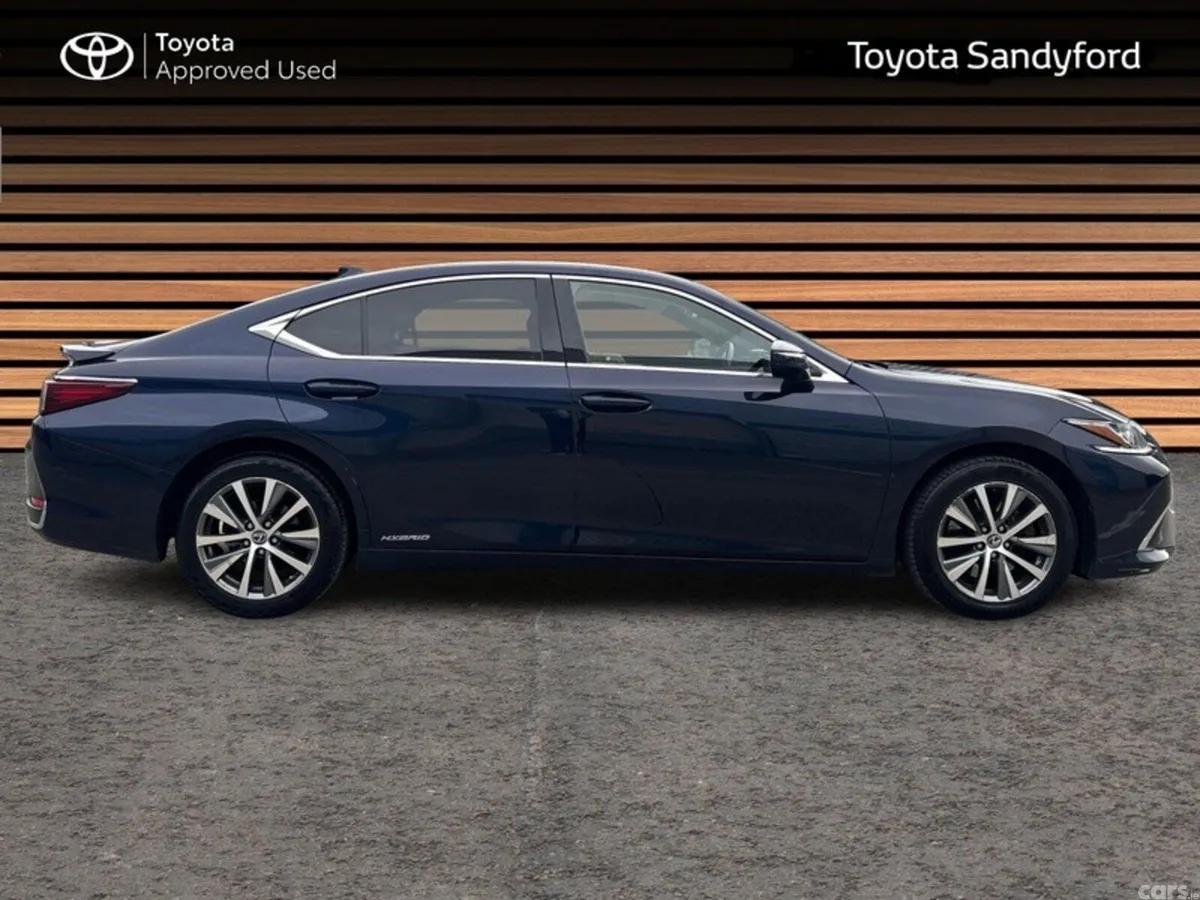 Lexus ES Saloon, Petrol Hybrid, 2019, Blue