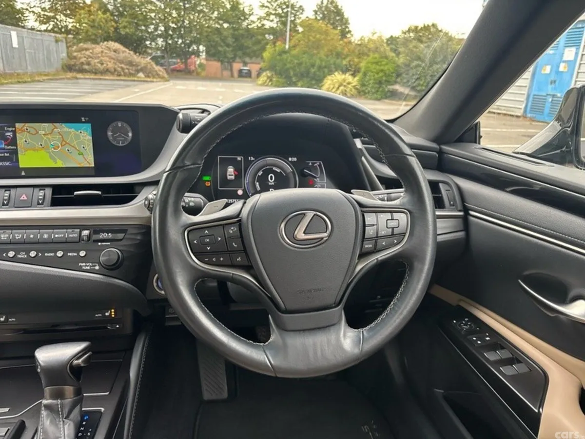 Lexus ES Saloon, Petrol Hybrid, 2019, Blue