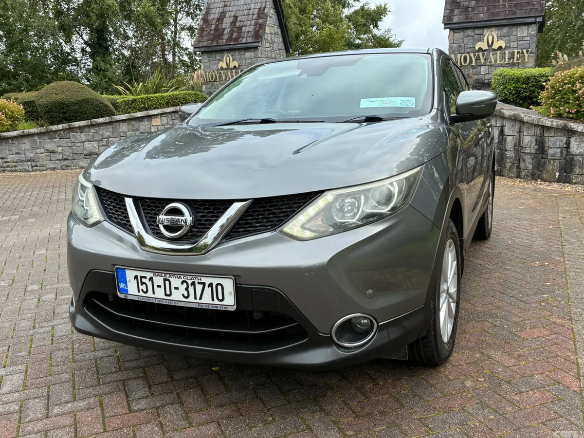 Nissan Qashqai Hatchback, Diesel, 2015, Grey