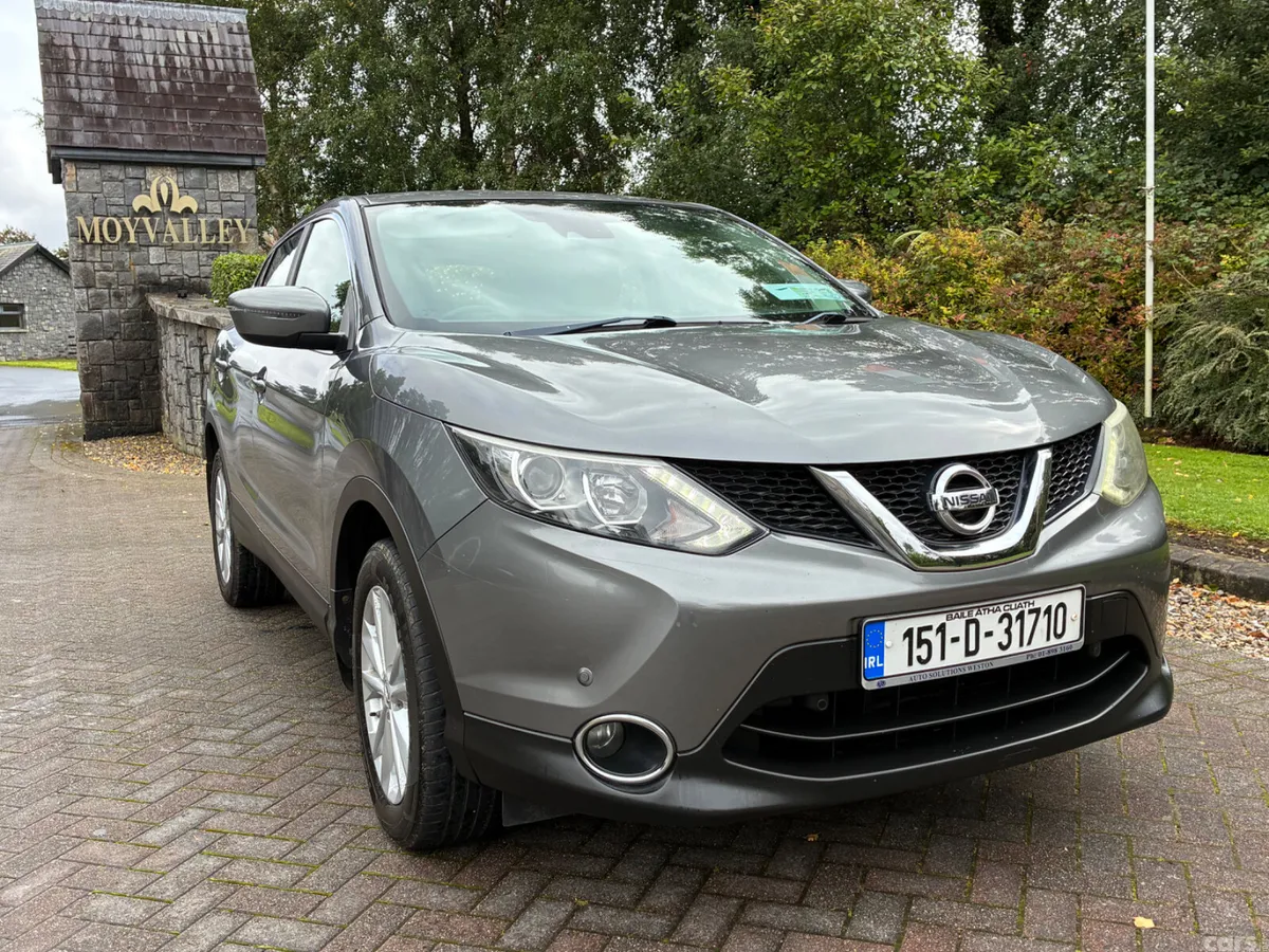 Nissan Qashqai Hatchback, Diesel, 2015, Grey
