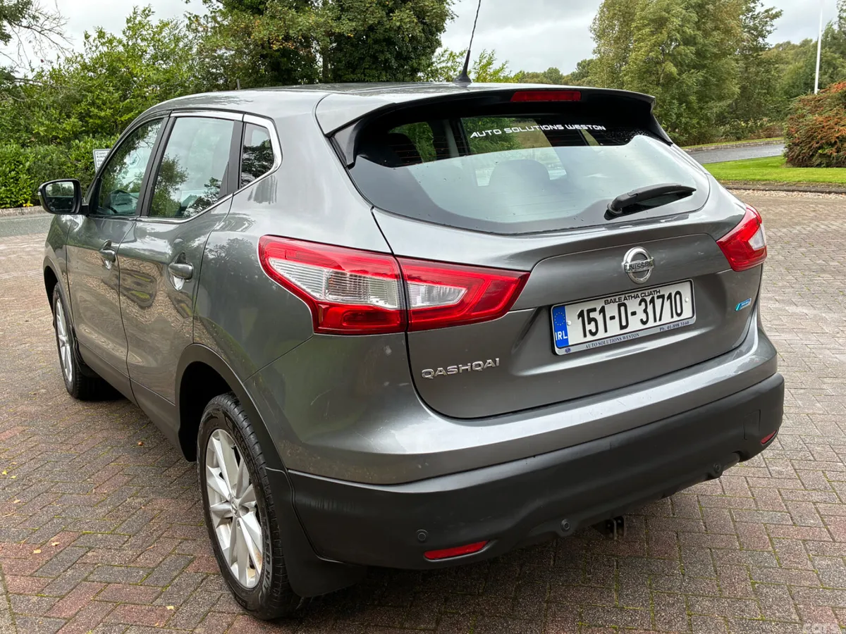 Nissan Qashqai Hatchback, Diesel, 2015, Grey