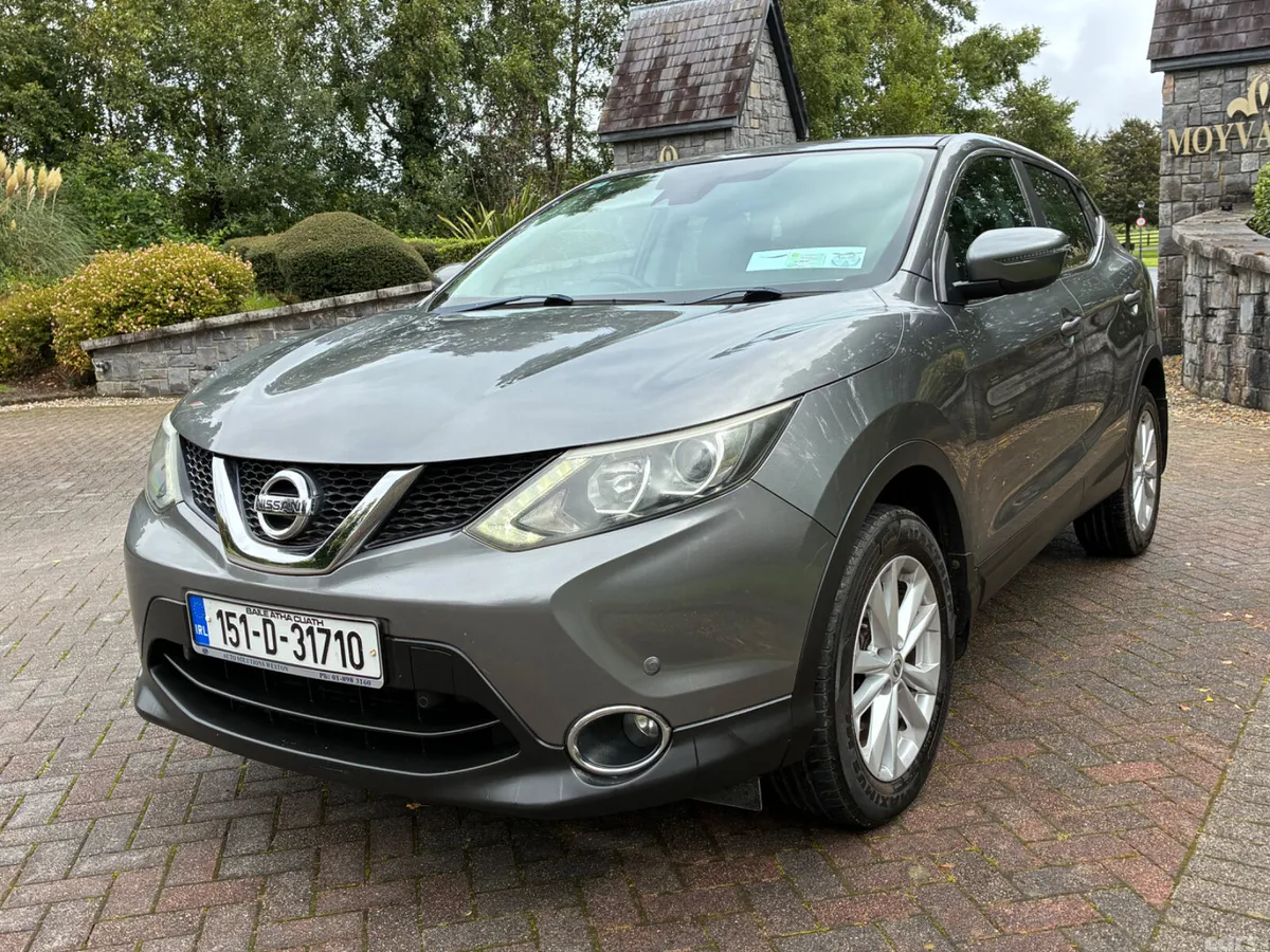 Nissan Qashqai Hatchback, Diesel, 2015, Grey