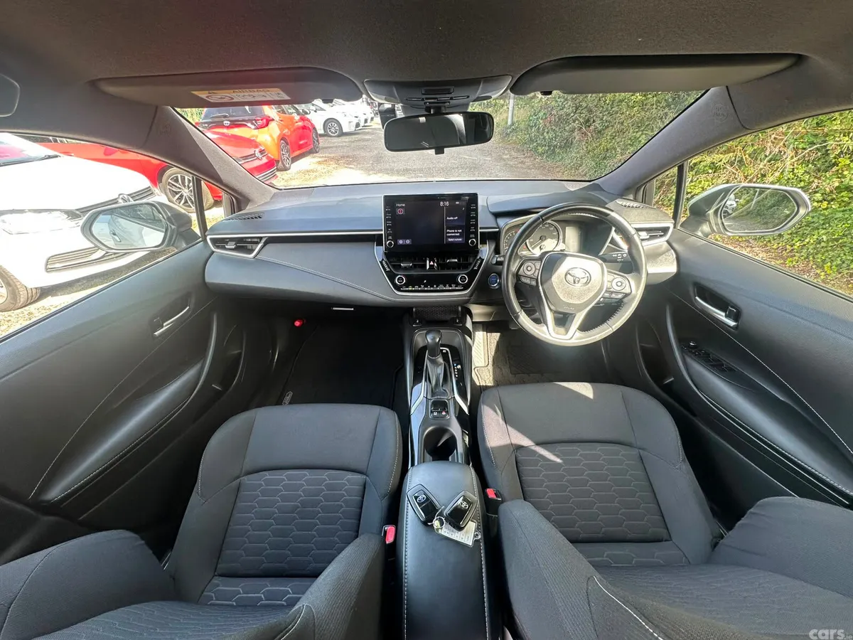Toyota Corolla Hatchback, Petrol Hybrid, 2019, Silver