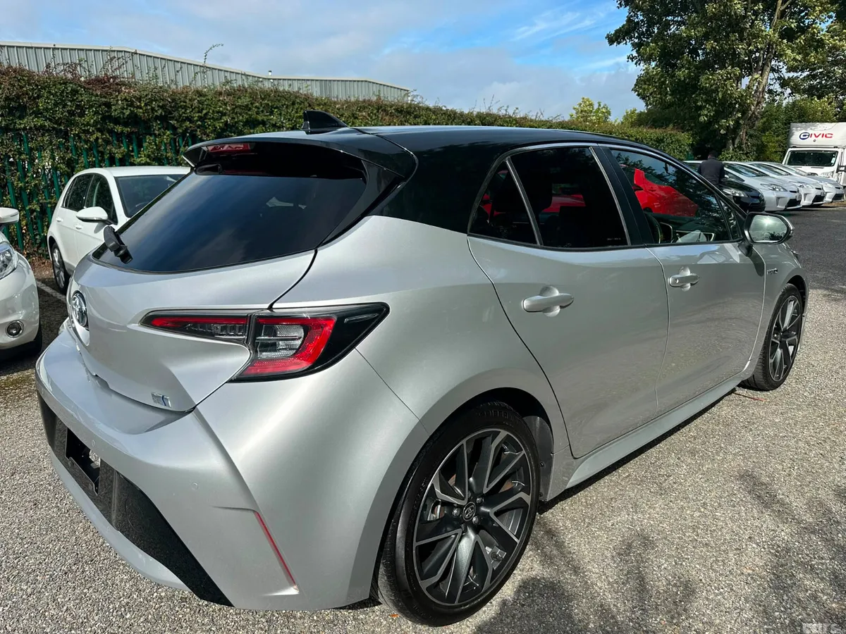 Toyota Corolla Hatchback, Petrol Hybrid, 2019, Silver