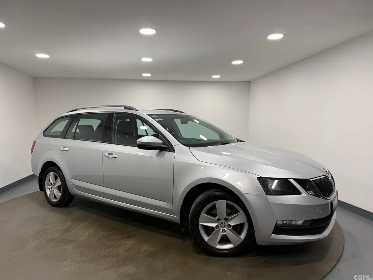 Skoda Octavia Estate, Diesel, 2018, Silver
