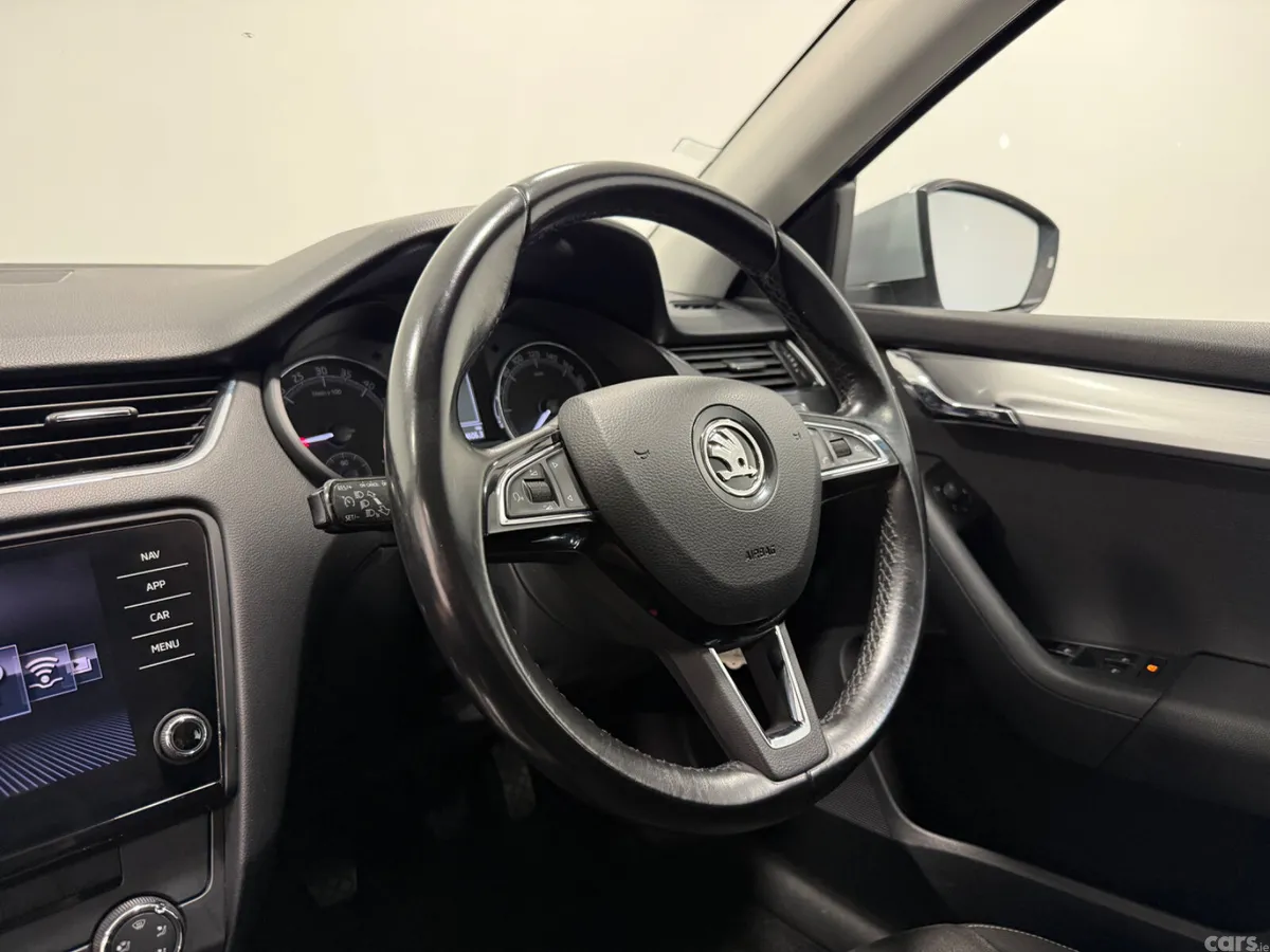 Skoda Octavia Estate, Diesel, 2018, Silver