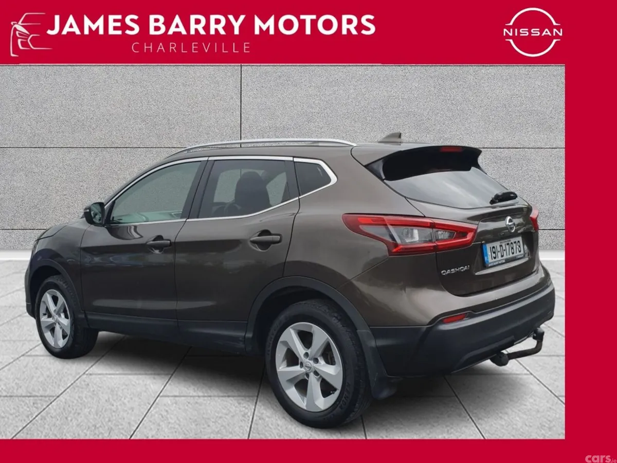 Nissan Qashqai MPV, Diesel, 2019, Brown