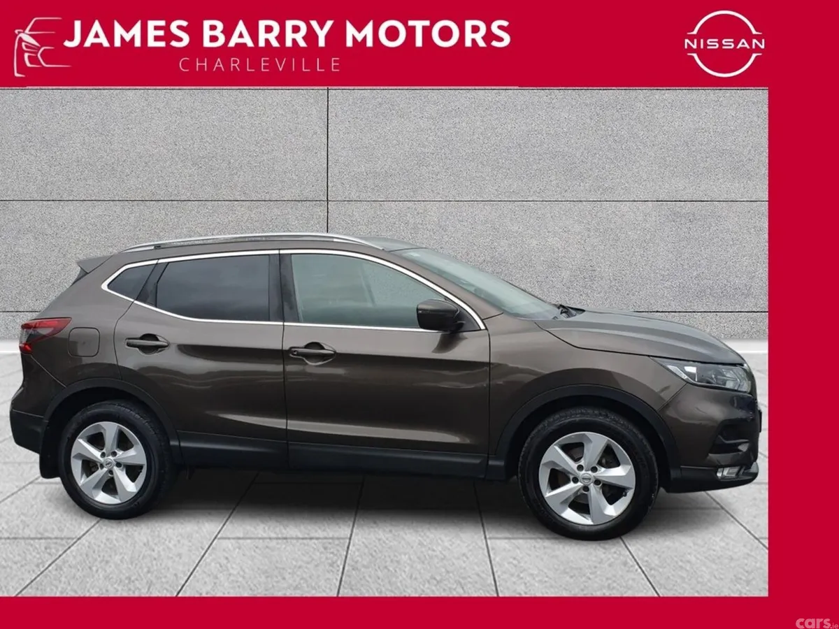 Nissan Qashqai MPV, Diesel, 2019, Brown