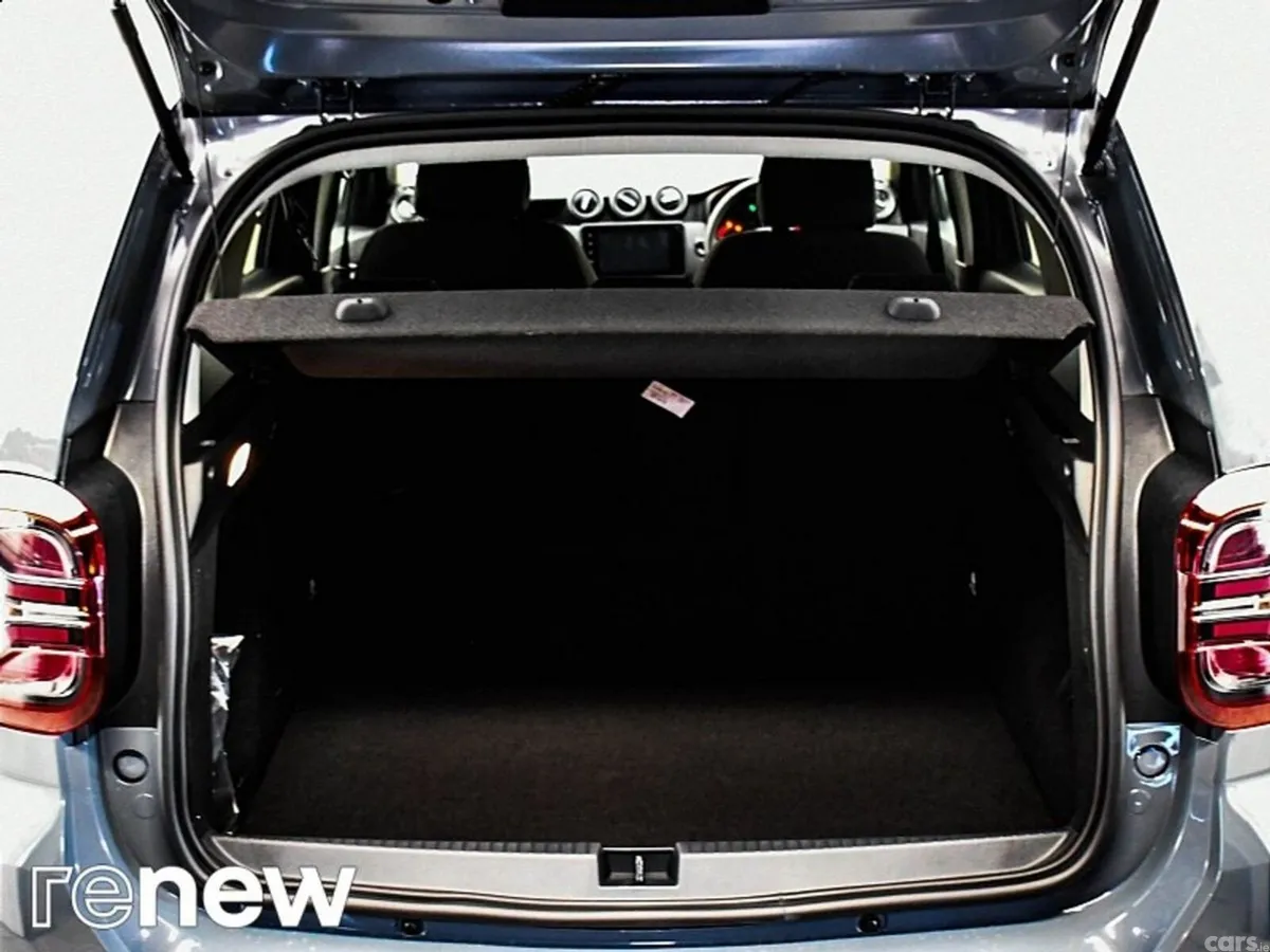 Dacia Duster SUV, Petrol, 2023, Grey