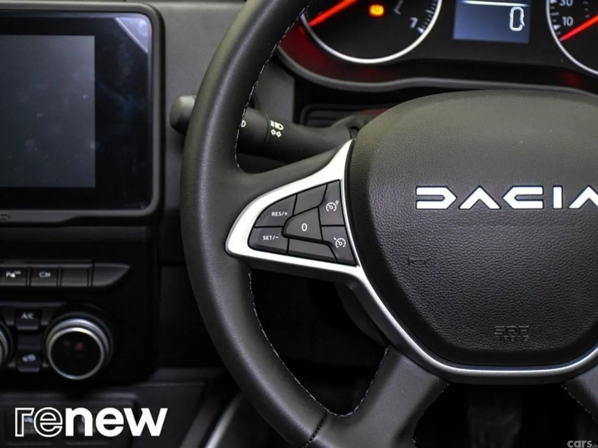 Dacia Duster SUV, Petrol, 2023, Grey