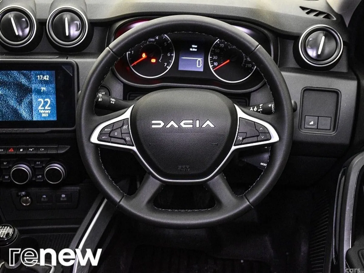 Dacia Duster SUV, Petrol, 2023, Grey