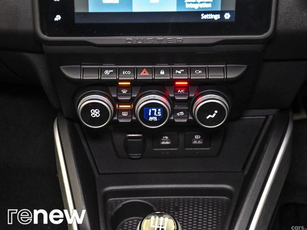 Dacia Duster SUV, Petrol, 2023, Grey