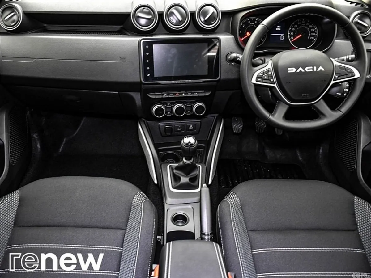 Dacia Duster SUV, Petrol, 2023, Grey