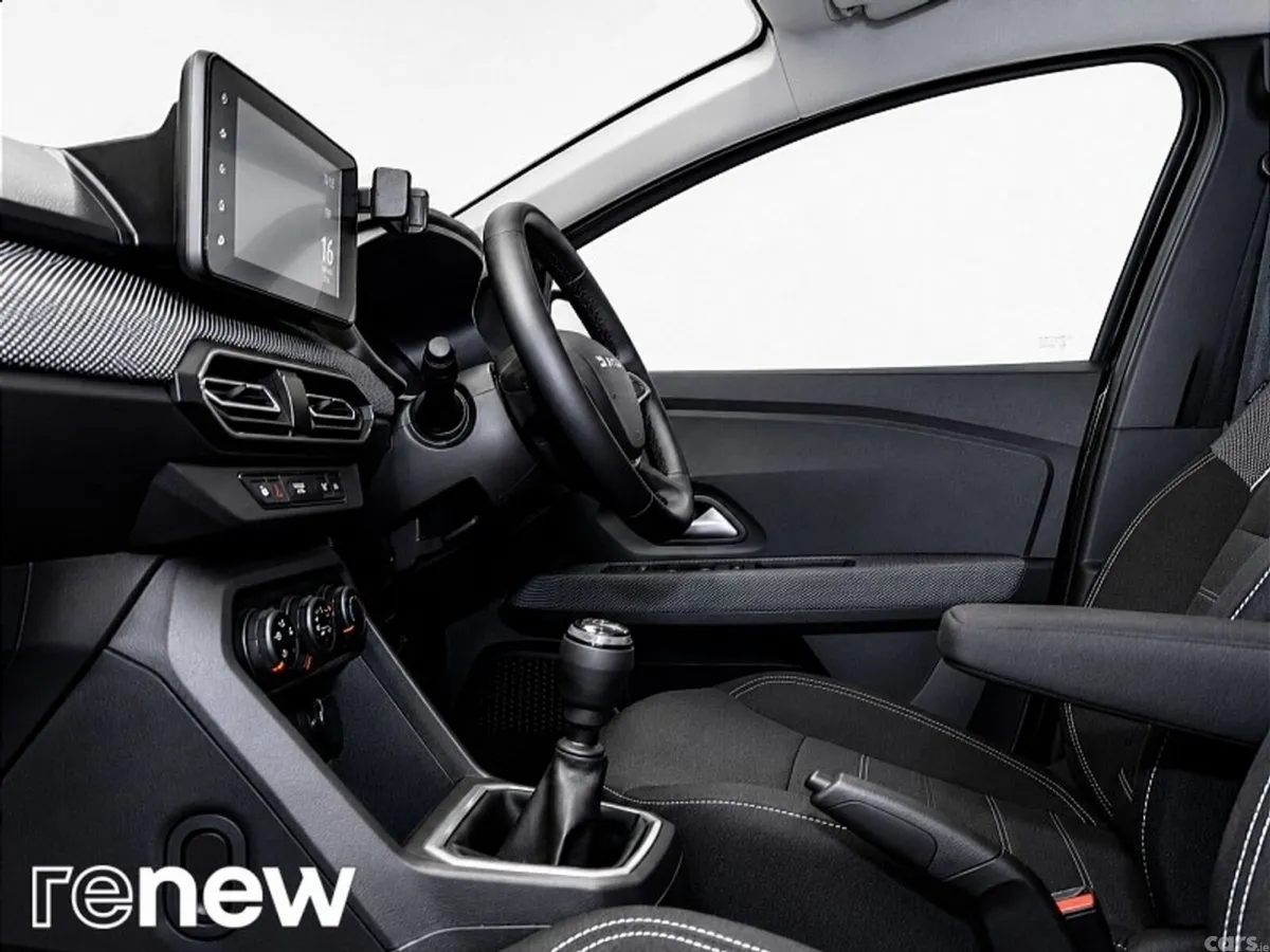Dacia Sandero Hatchback, Petrol, 2023, Silver