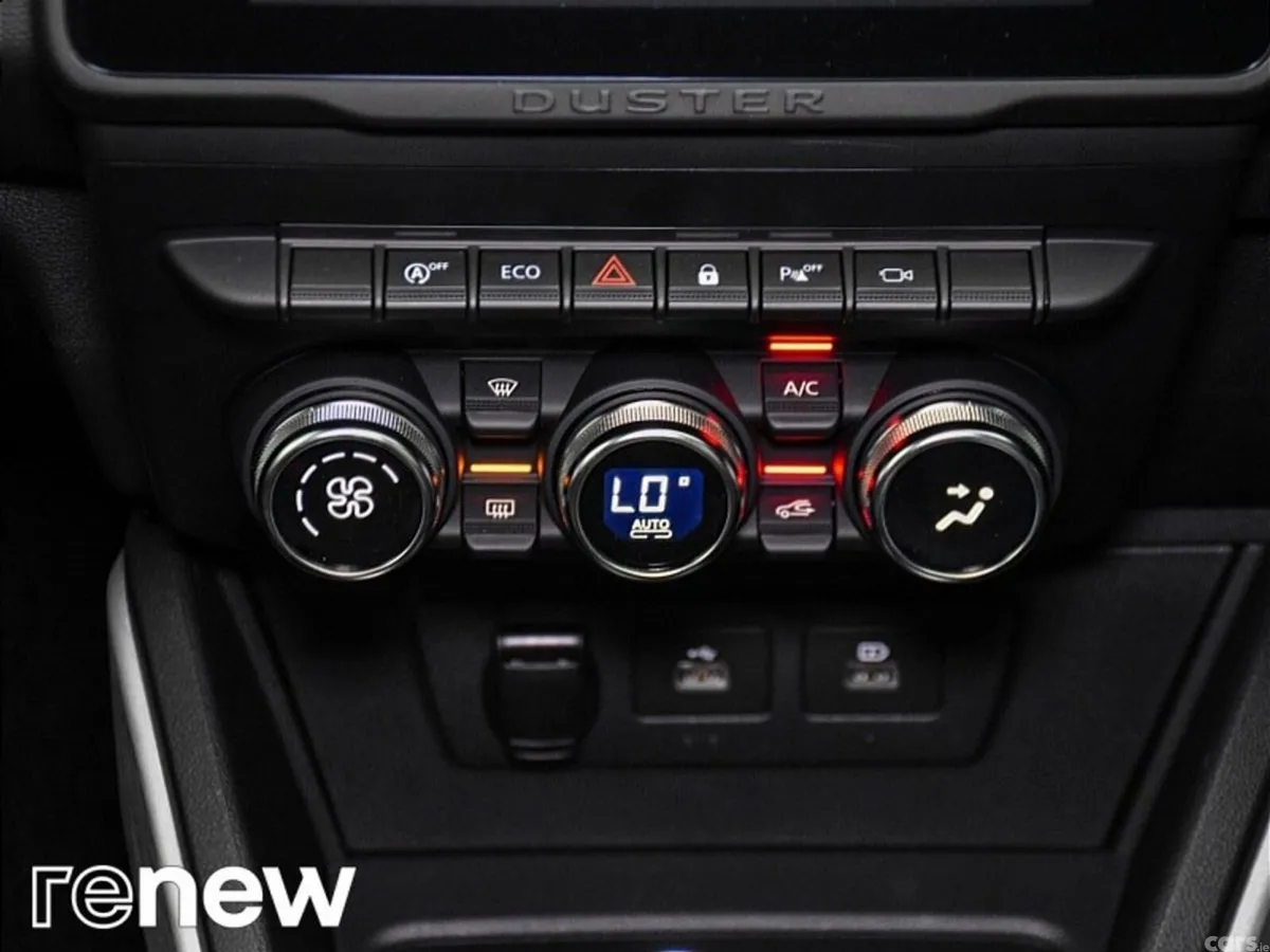 Dacia Duster SUV, Petrol, 2022, Red