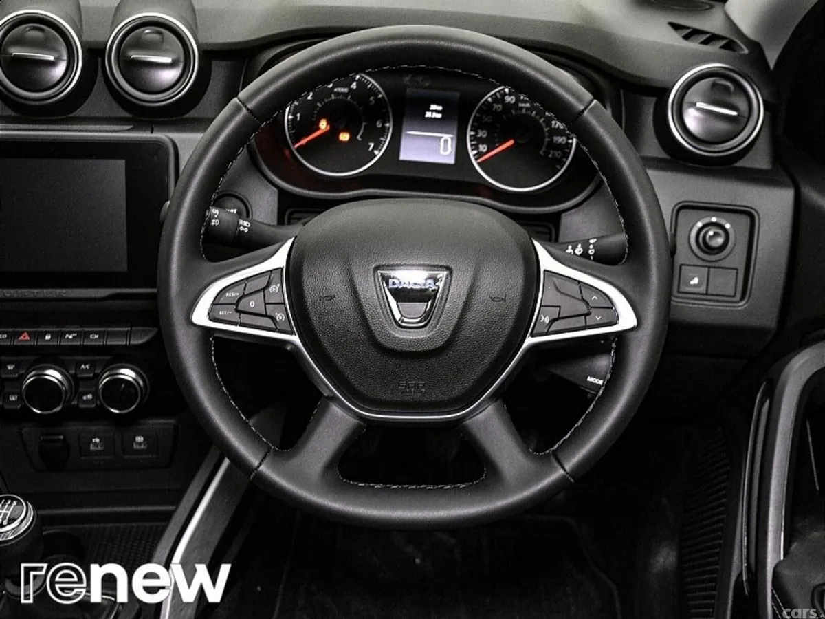 Dacia Duster SUV, Petrol, 2022, Red