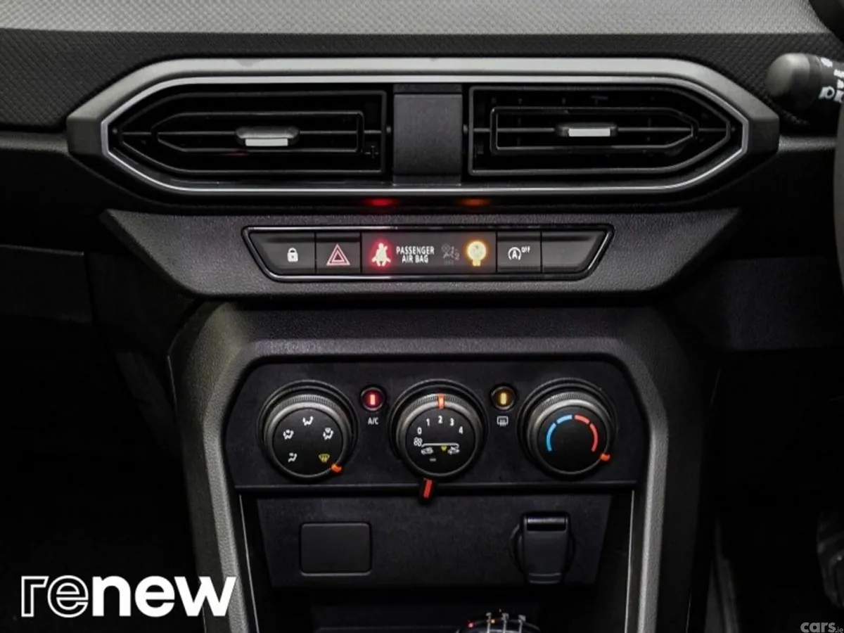 Dacia Sandero Hatchback, Petrol, 2023, Blue