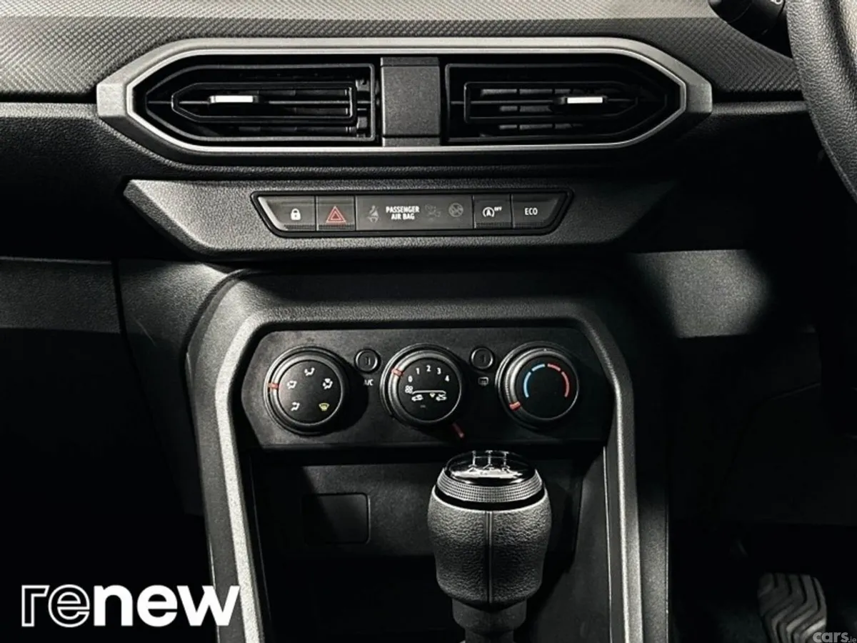 Dacia Sandero Hatchback, Petrol, 2023, Blue