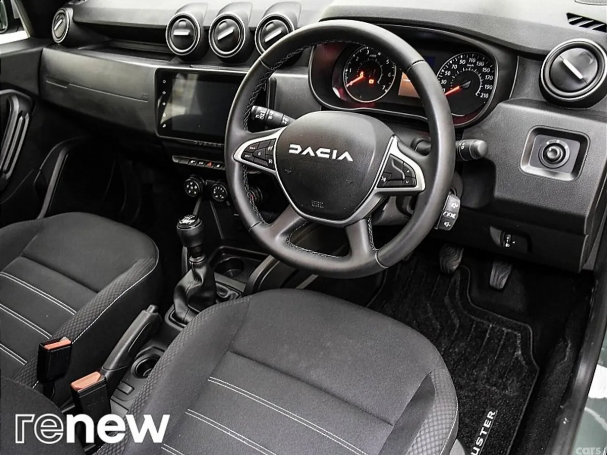 Dacia Duster SUV, Petrol, 2023, Black