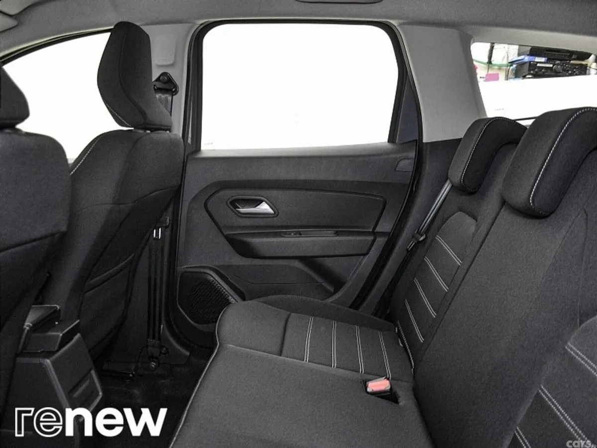 Dacia Duster SUV, Petrol, 2023, Black