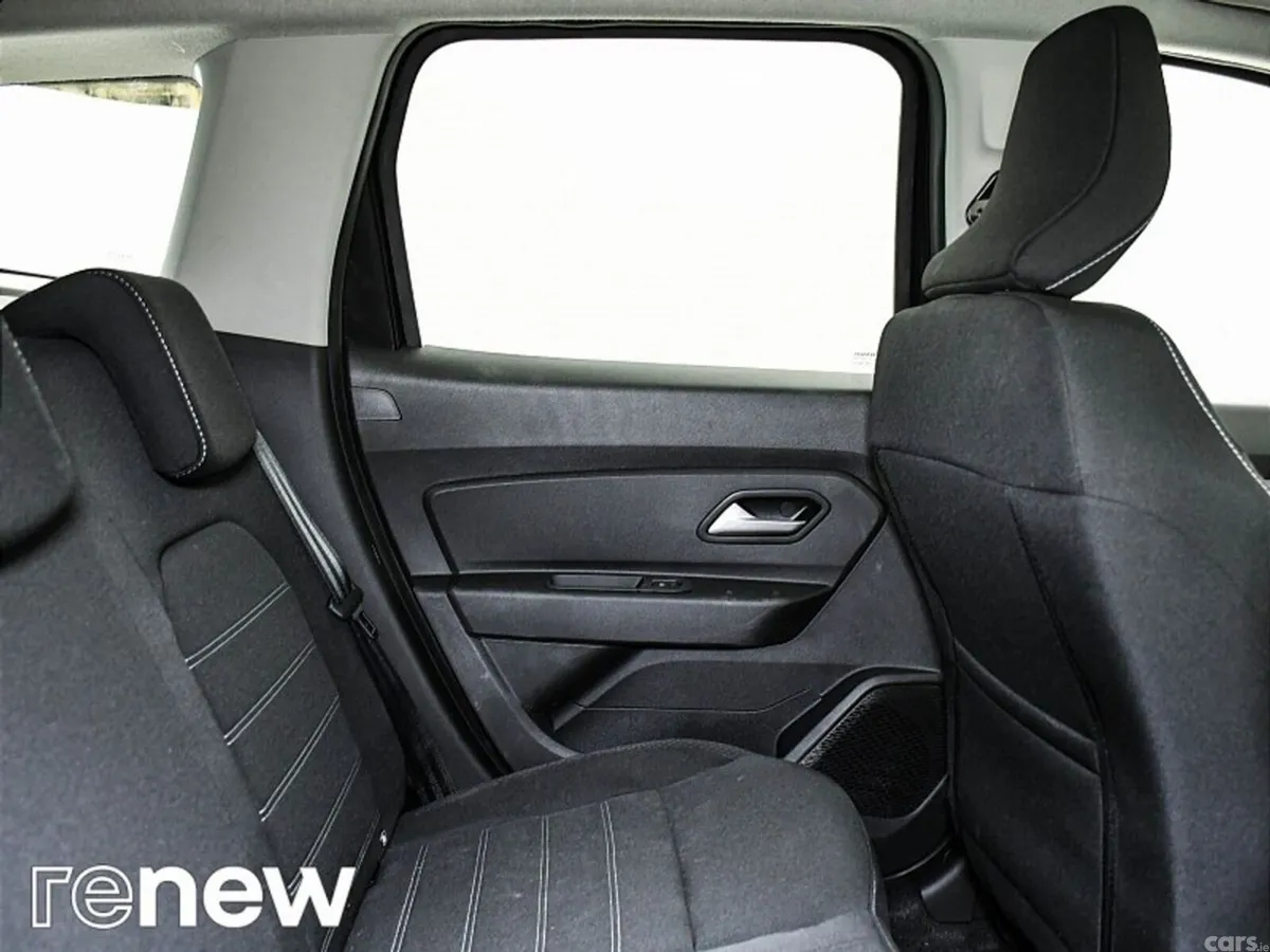 Dacia Duster SUV, Petrol, 2023, Black