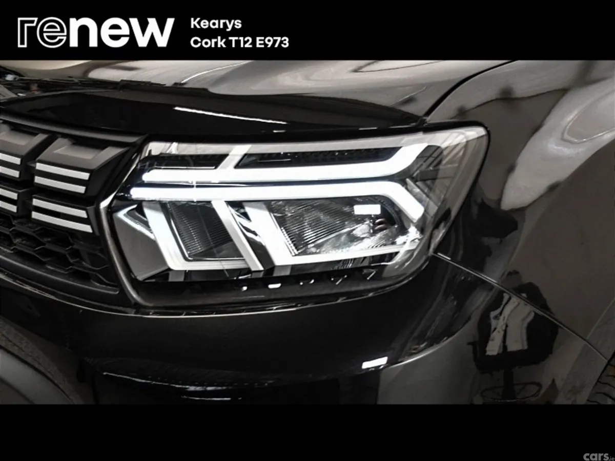 Dacia Duster SUV, Petrol, 2023, Black