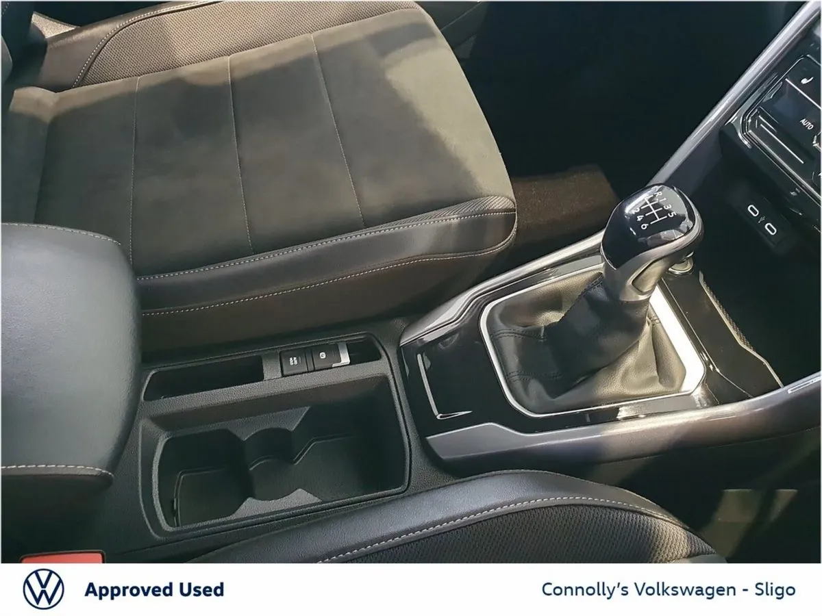 Volkswagen T-Roc SUV, Diesel, 2023, Red
