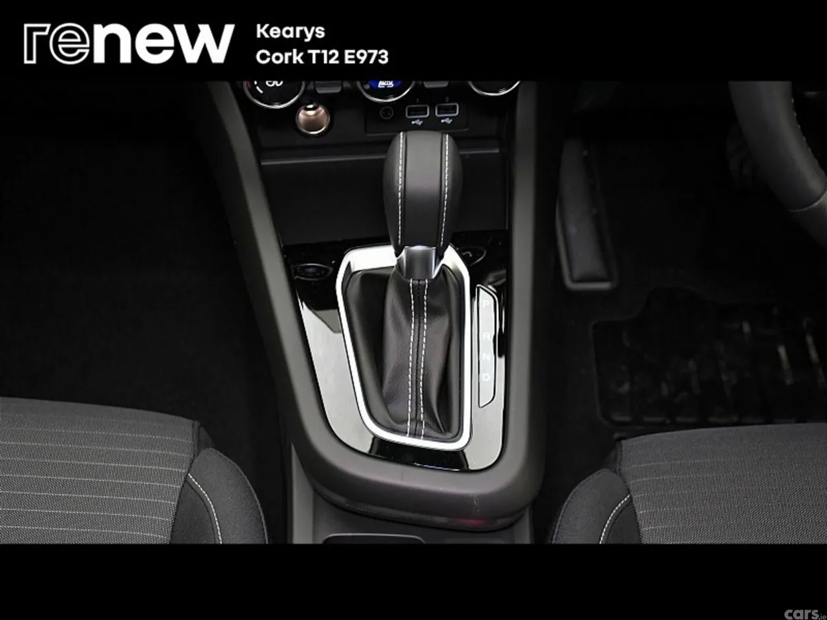 Renault Arkana SUV, Petrol, 2023, White