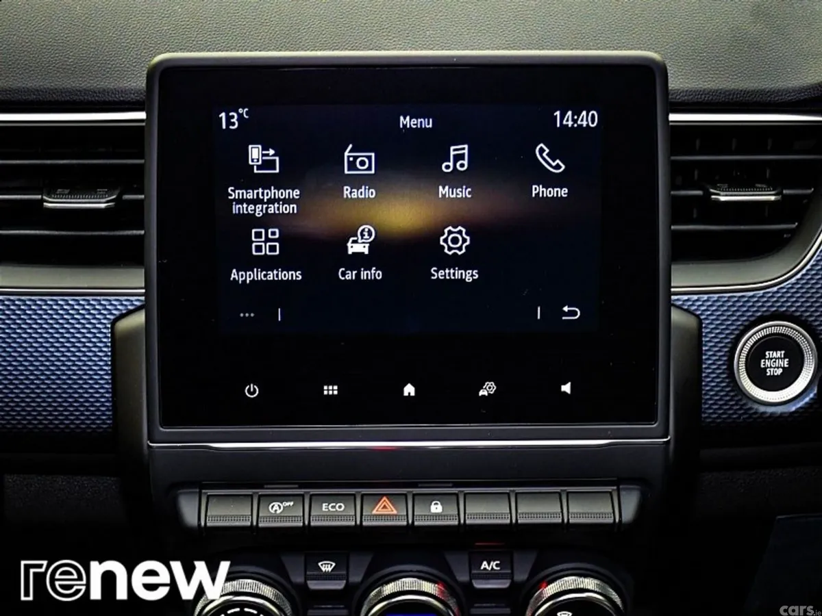 Renault Arkana SUV, Petrol, 2023, White