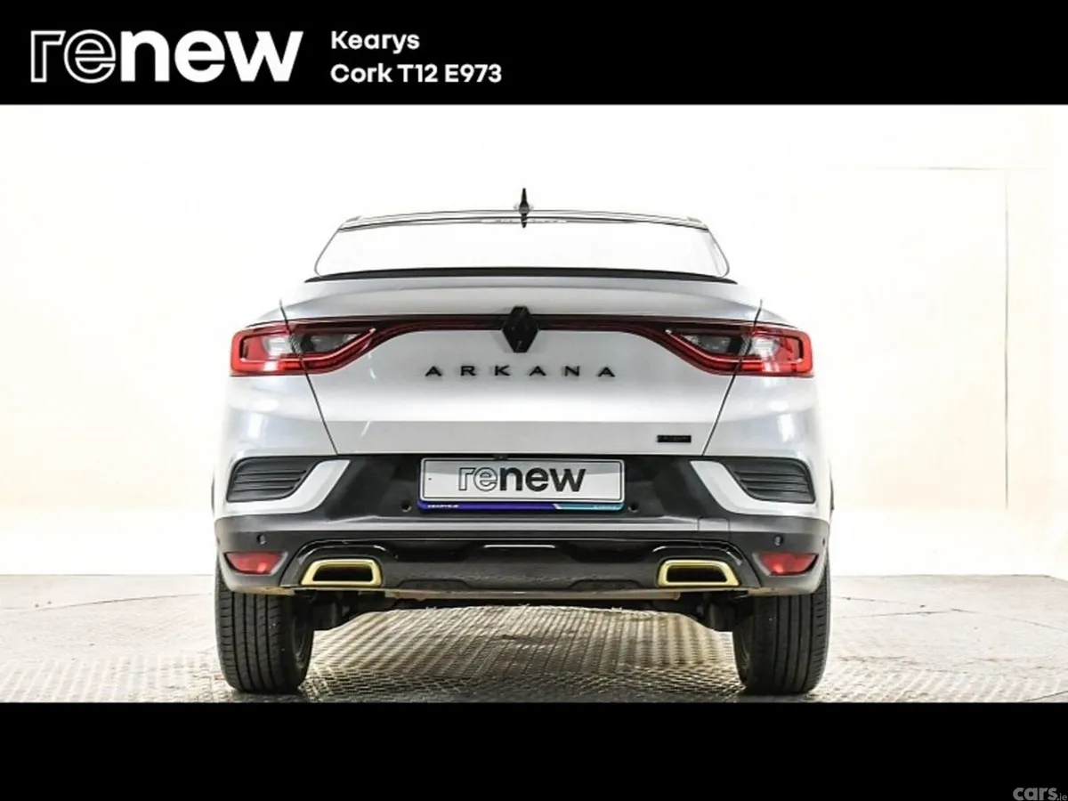 Renault Arkana SUV, Petrol Hybrid, 2023, White