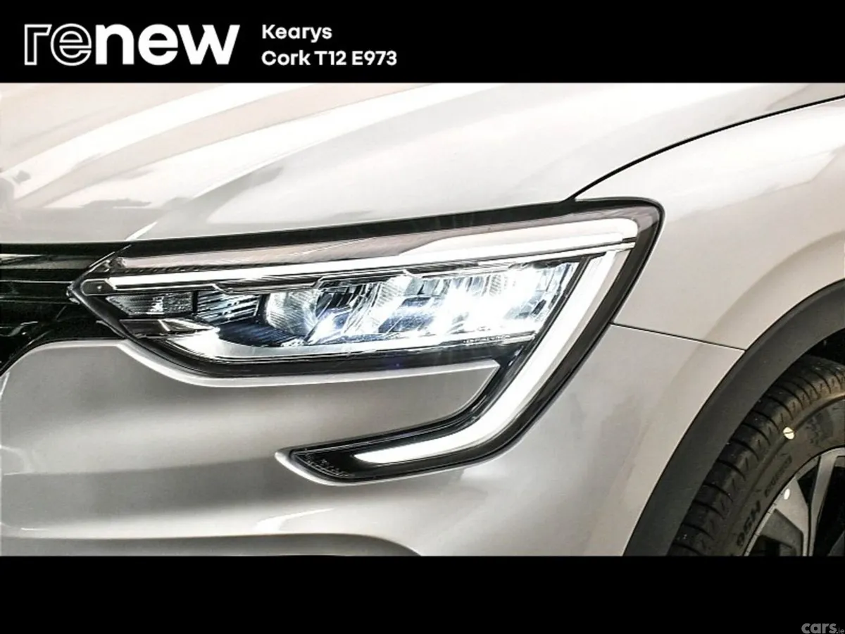 Renault Arkana SUV, Petrol Hybrid, 2023, White
