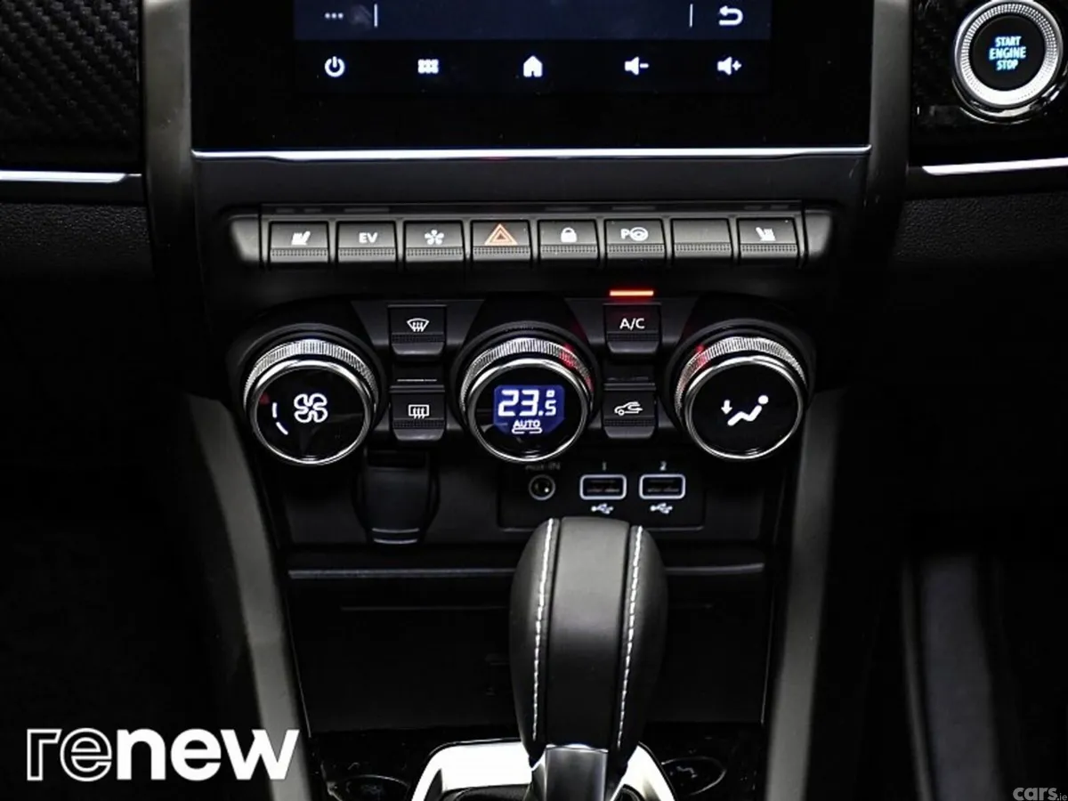 Renault Arkana SUV, Petrol Hybrid, 2023, White