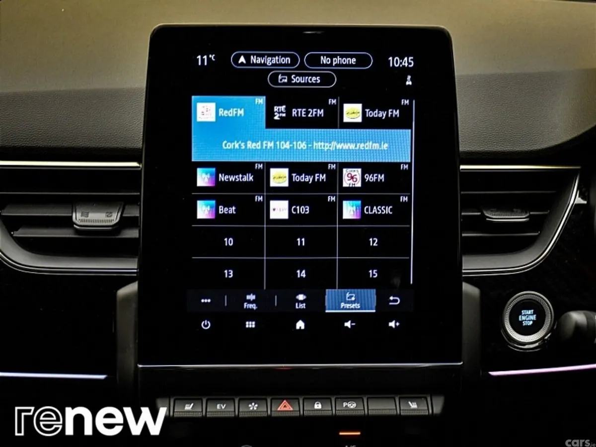 Renault Arkana SUV, Petrol Hybrid, 2023, White