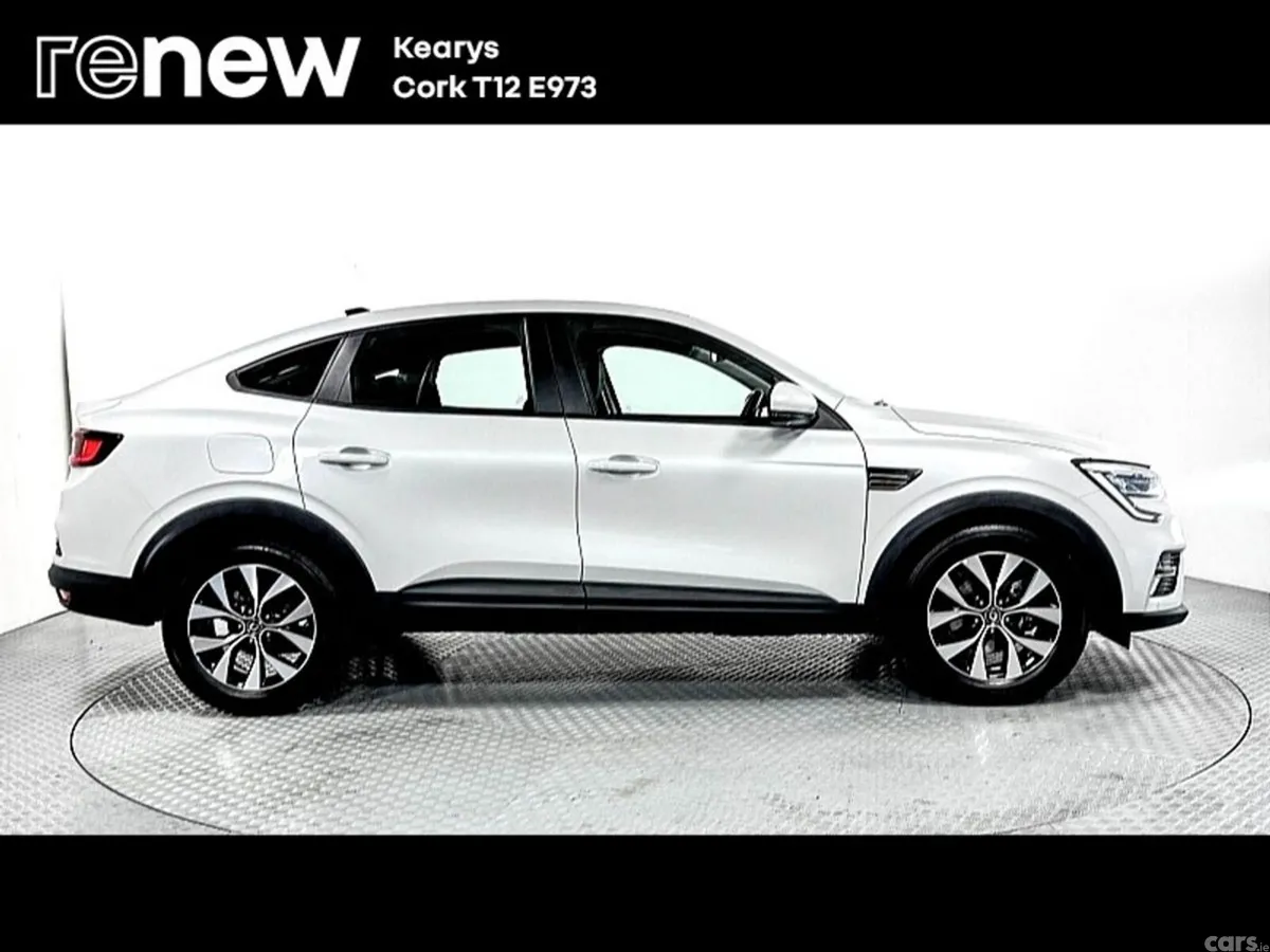 Renault Arkana SUV, Petrol, 2023, White