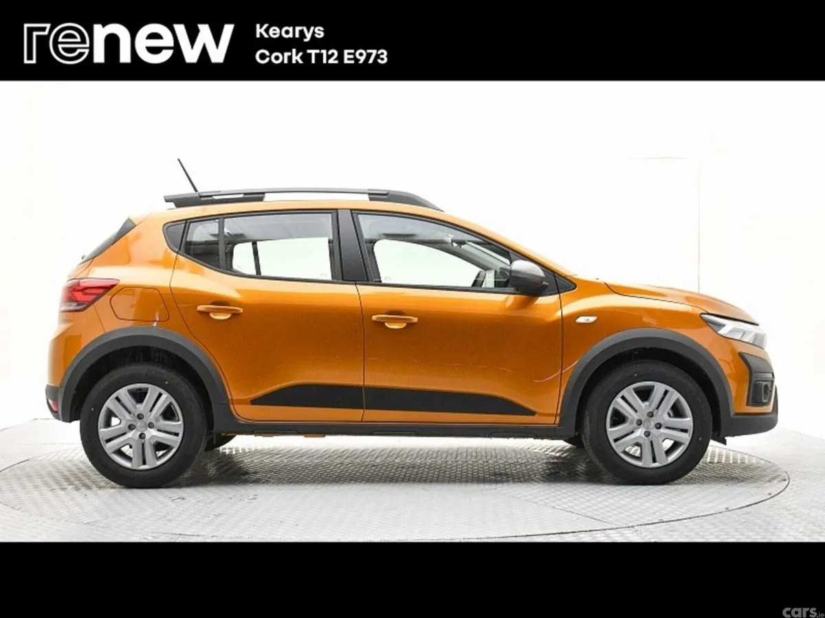 Dacia Sandero Stepway SUV, Petrol, 2023, Orange