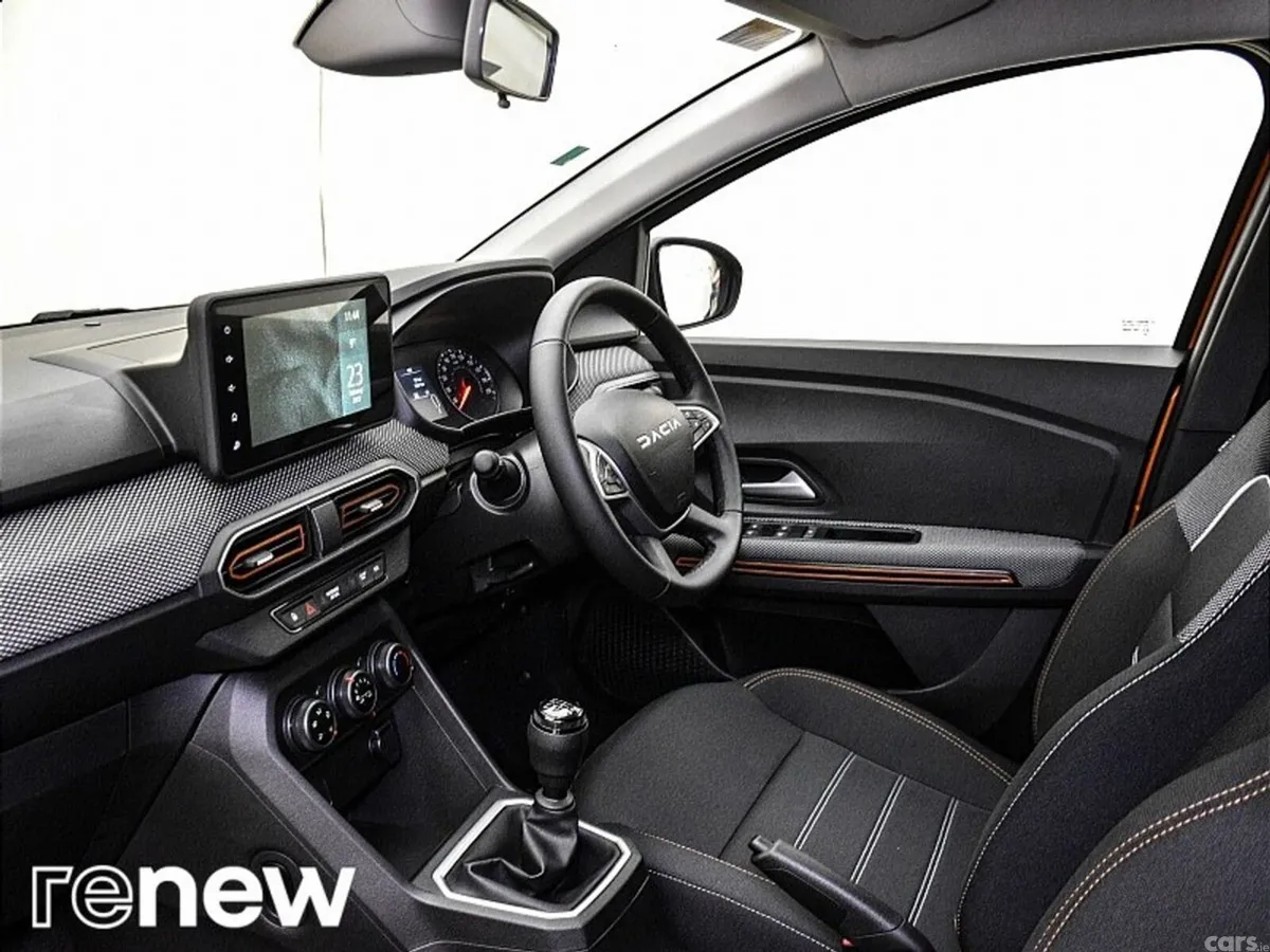 Dacia Sandero Stepway SUV, Petrol, 2023, Orange