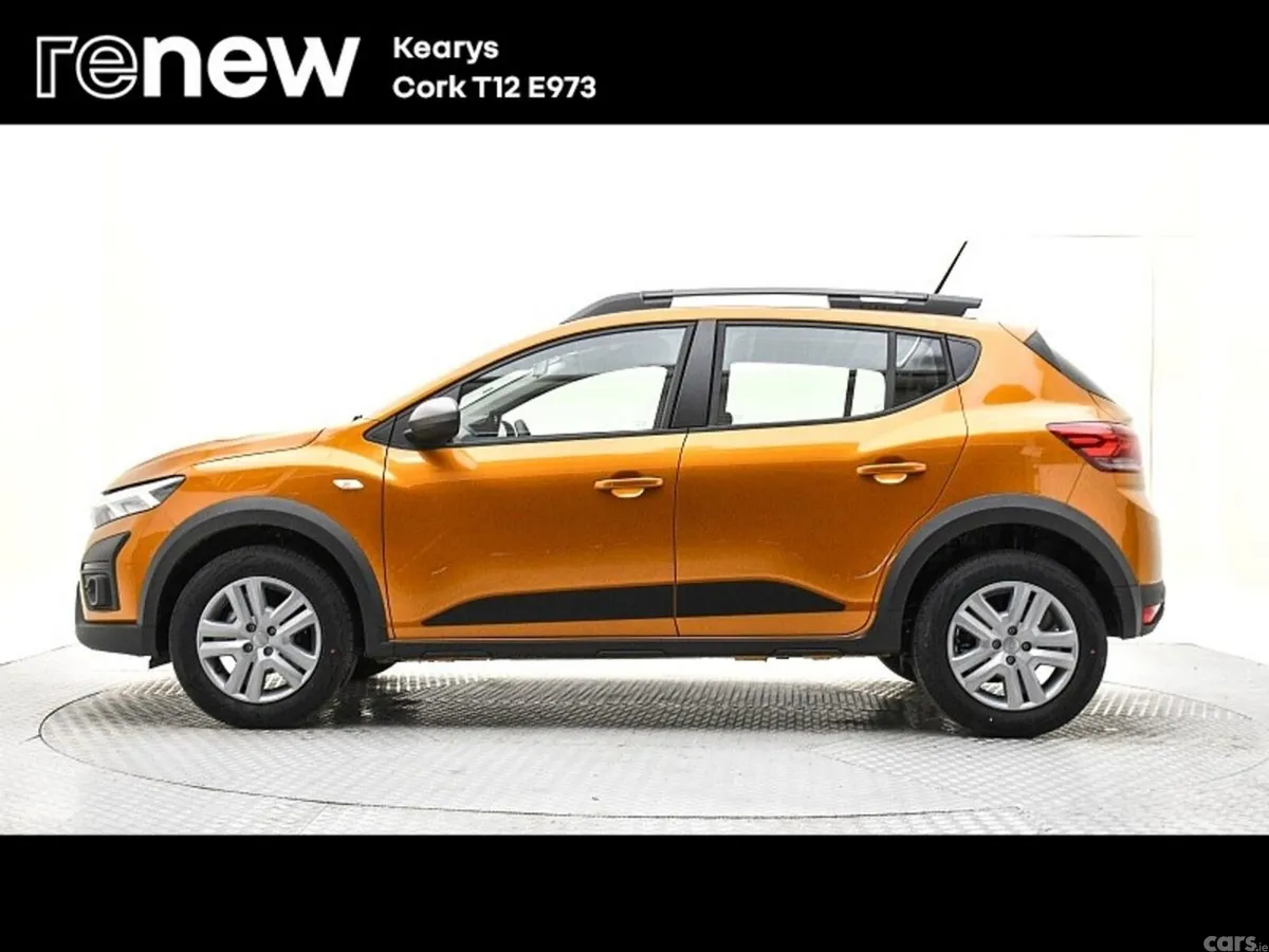 Dacia Sandero Stepway SUV, Petrol, 2023, Orange