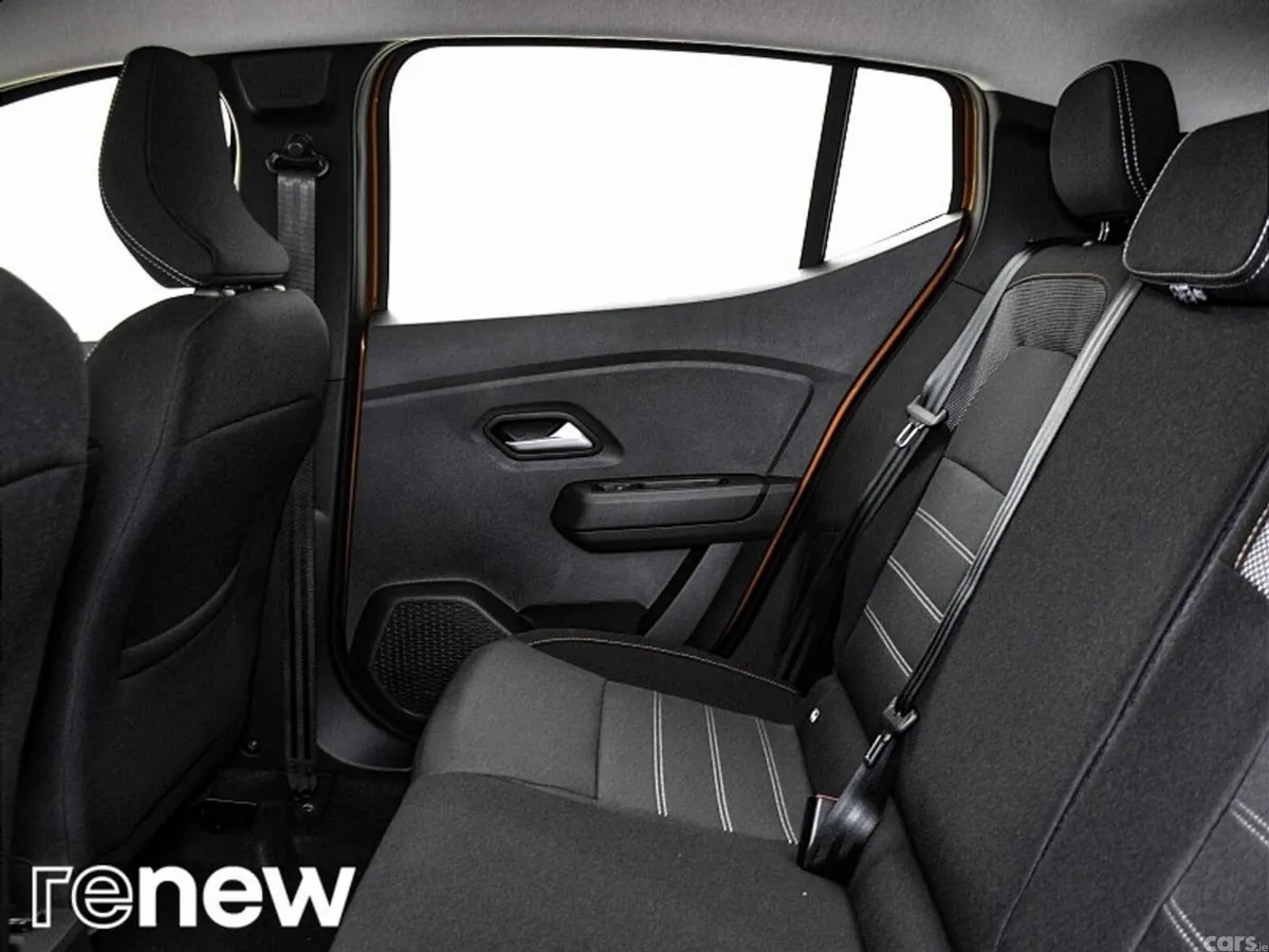 Dacia Sandero Stepway SUV, Petrol, 2023, Orange
